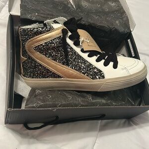 Shu shop Rooney sneakers 6.5